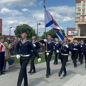 Парад Победы на площади Мира